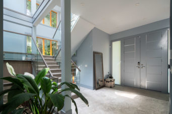 RUSSELL HOLLINGSWORTH - 340 Southborough Drive, West Vancouver